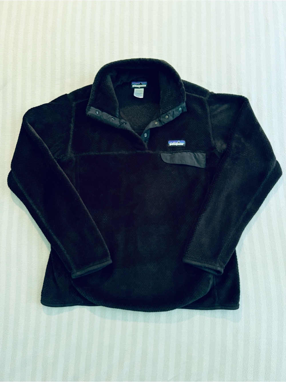 Patagonia Kids Black Fleece Snap-Button Pullover